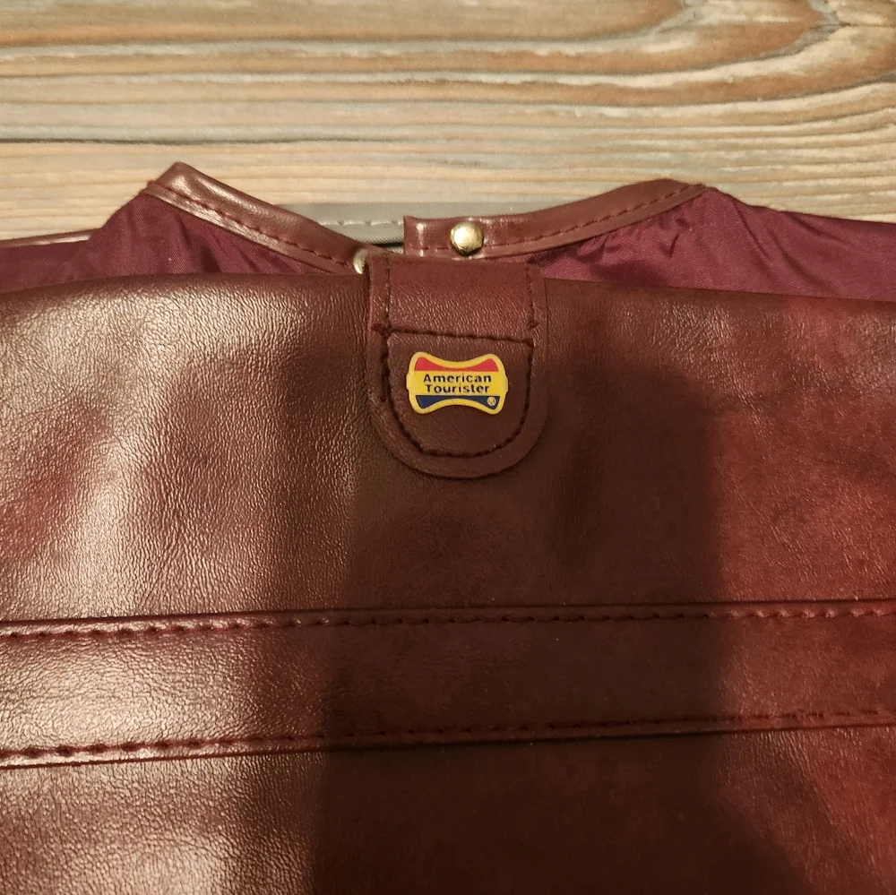 American Tourister Garment Bag